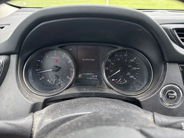 Used 2017 Blue Nissan SL image 14