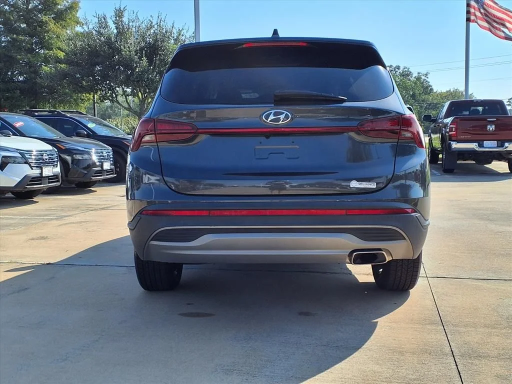 Used 2023 Gray Hyundai SE image 16