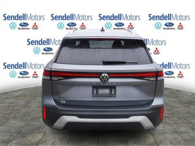 Certified Used 2025 Gray Volkswagen 2.0T SE image 8