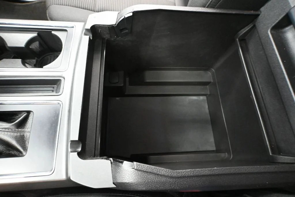 Used 2016 Black Ford XLT image 38