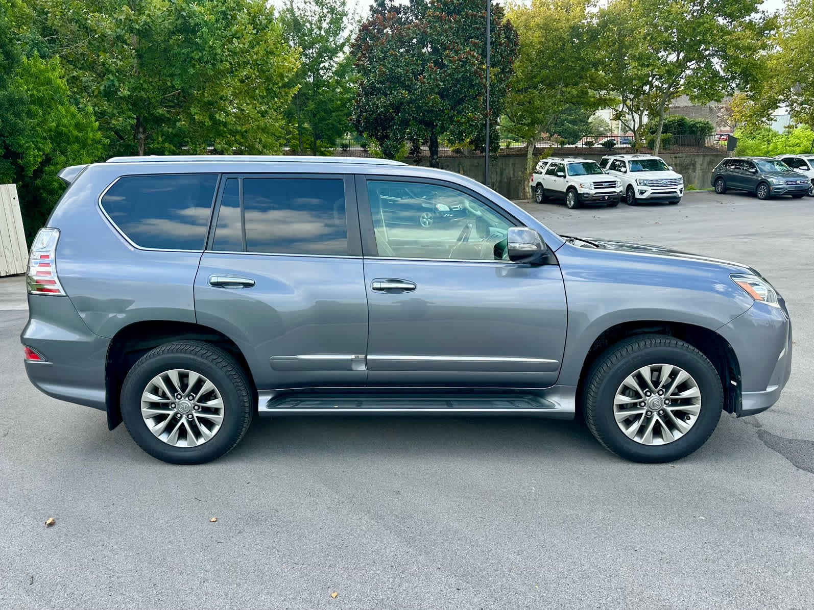 Used 2017 Nebula Gray Pearl Lexus Luxury image 4