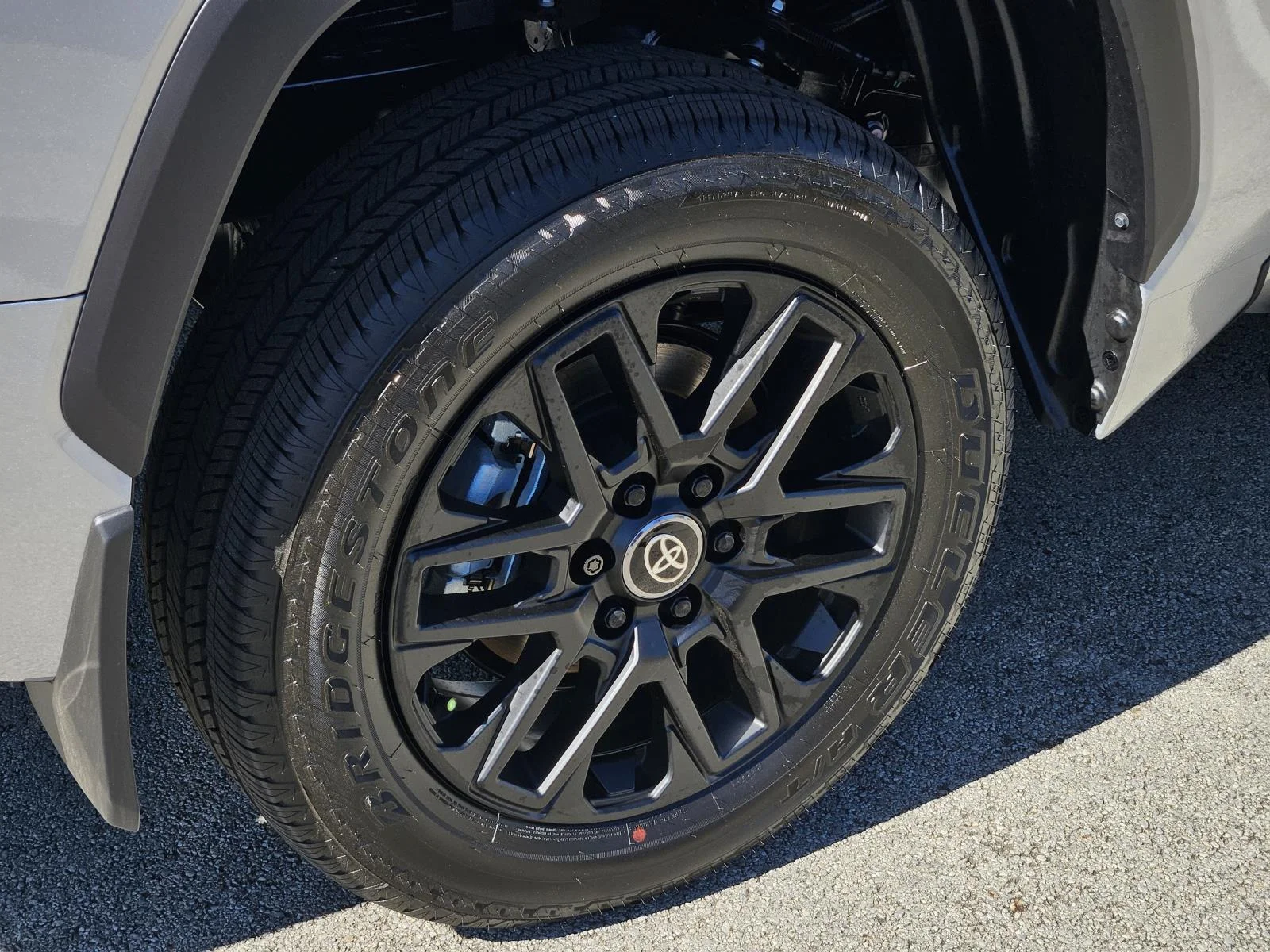 2026 Toyota Tundra SR5 - Photo 6