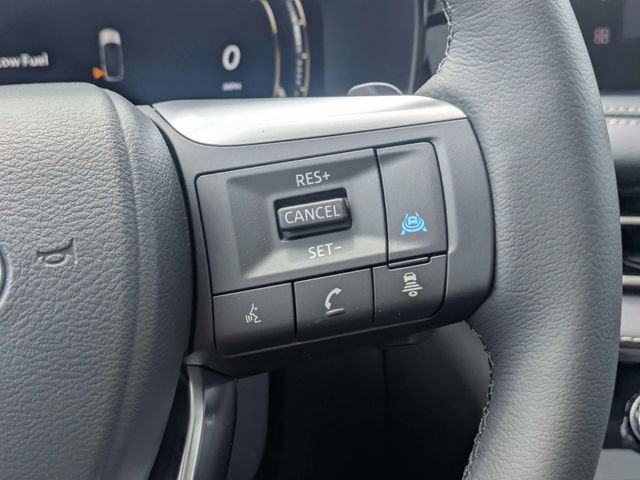 Used 2027 Gray INFINITI LUXE image 28