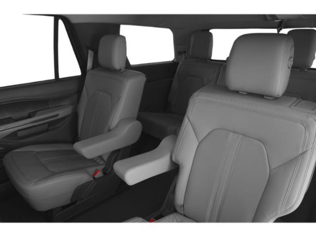 Used 2021  Ford Limited image 12