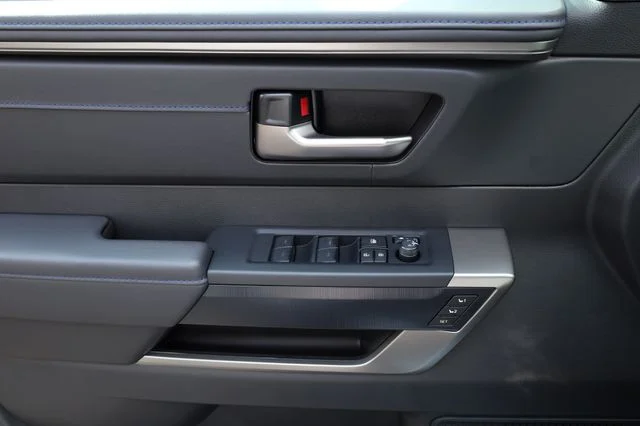 2026 Toyota Sequoia Platinum - Photo 35