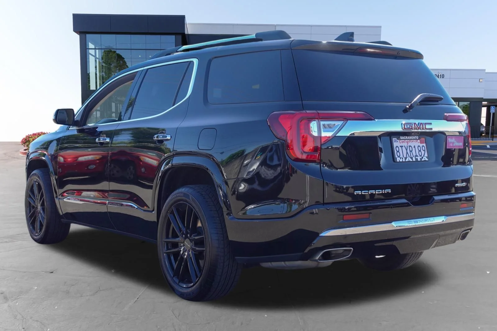 Used 2021 Ebony Twilight Metallic GMC Denali image 5
