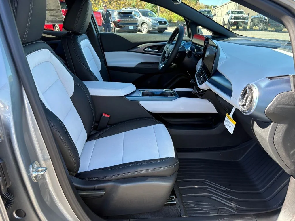 New 2026 Gray Chevrolet LT image 25