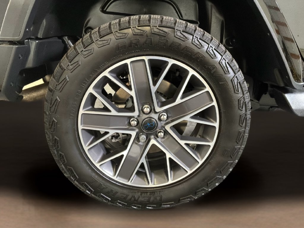 Used 2024 Black Jeep High Altitude 4xe image 12