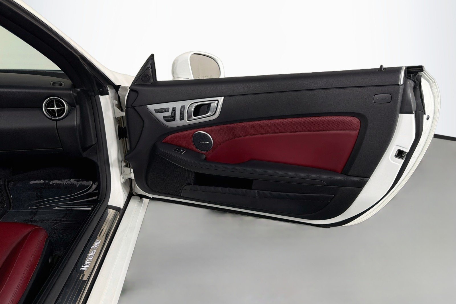 Used 2015 Polar White Mercedes-Benz 250 image 24