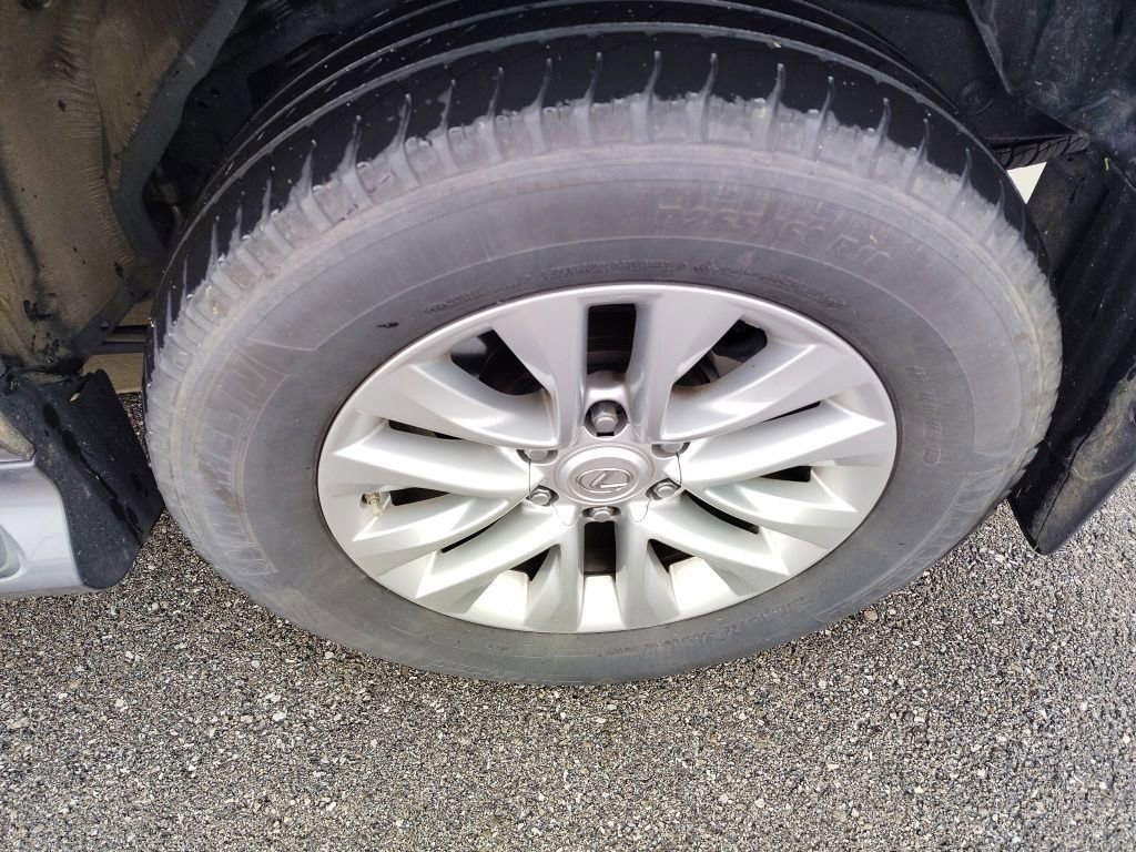 Certified Used 2023 Gray Pearl Lexus 460 Premium image 12