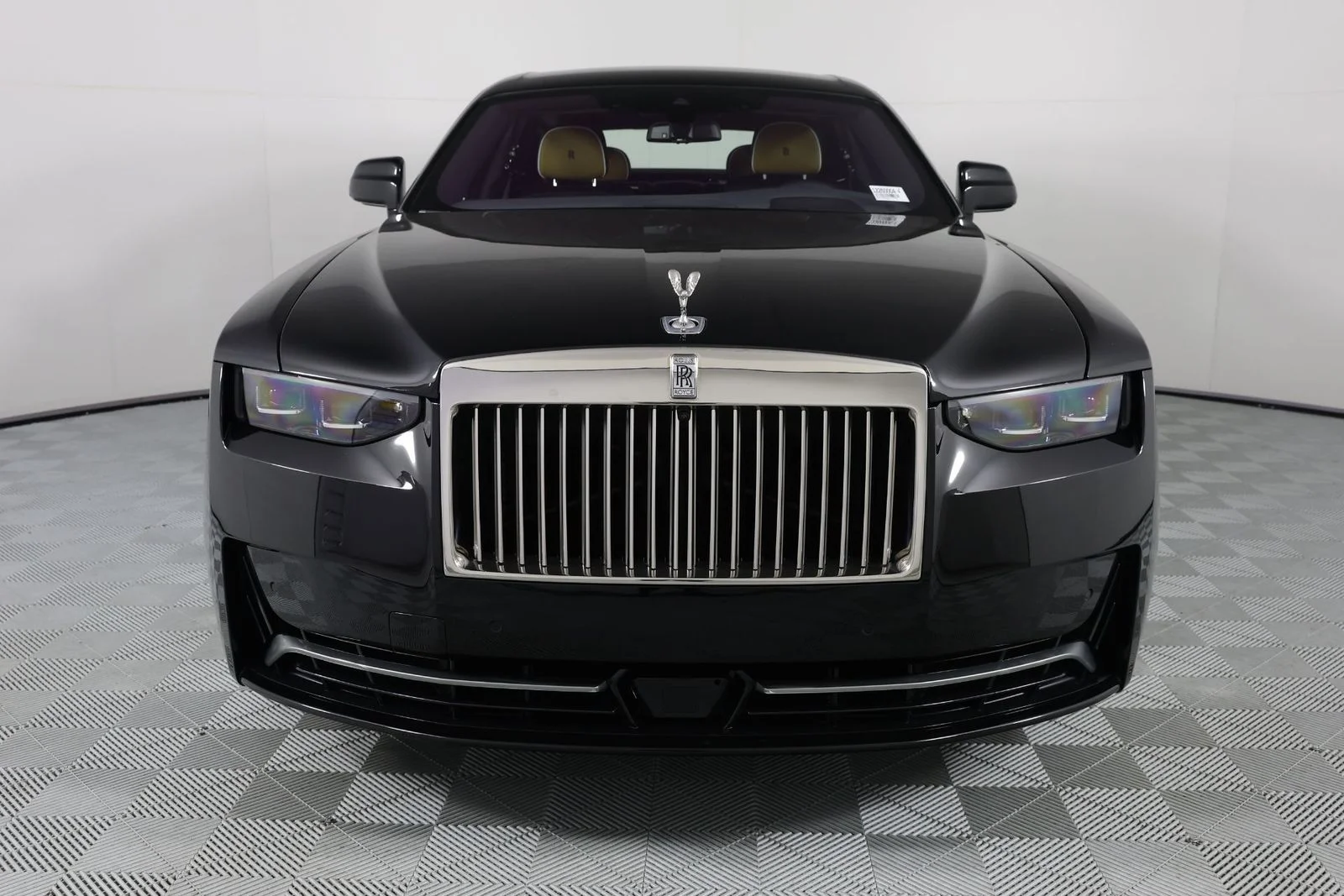 New 2026 Black Diamond Rolls-Royce  image 10