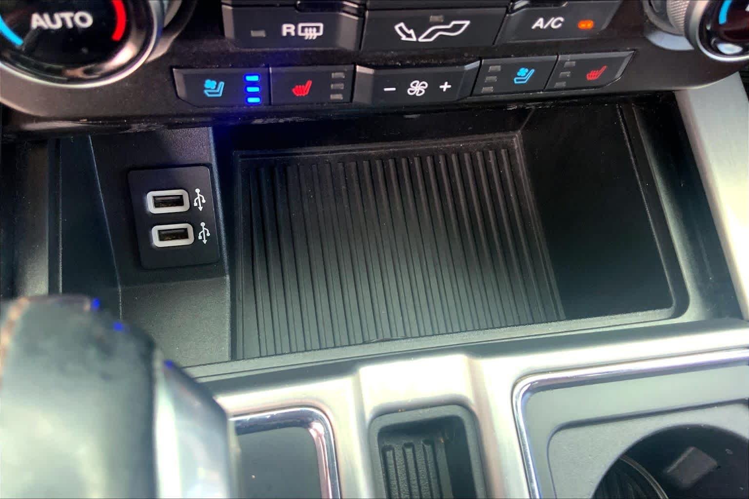 Certified Used 2020 Magnetic Metallic Ford Platinum image 35