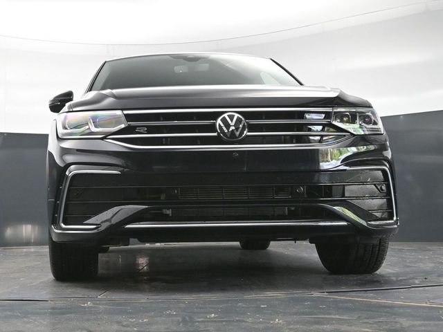 Used 2024 Deep Black Pearl Volkswagen 2.0T SEL R-Line image 33