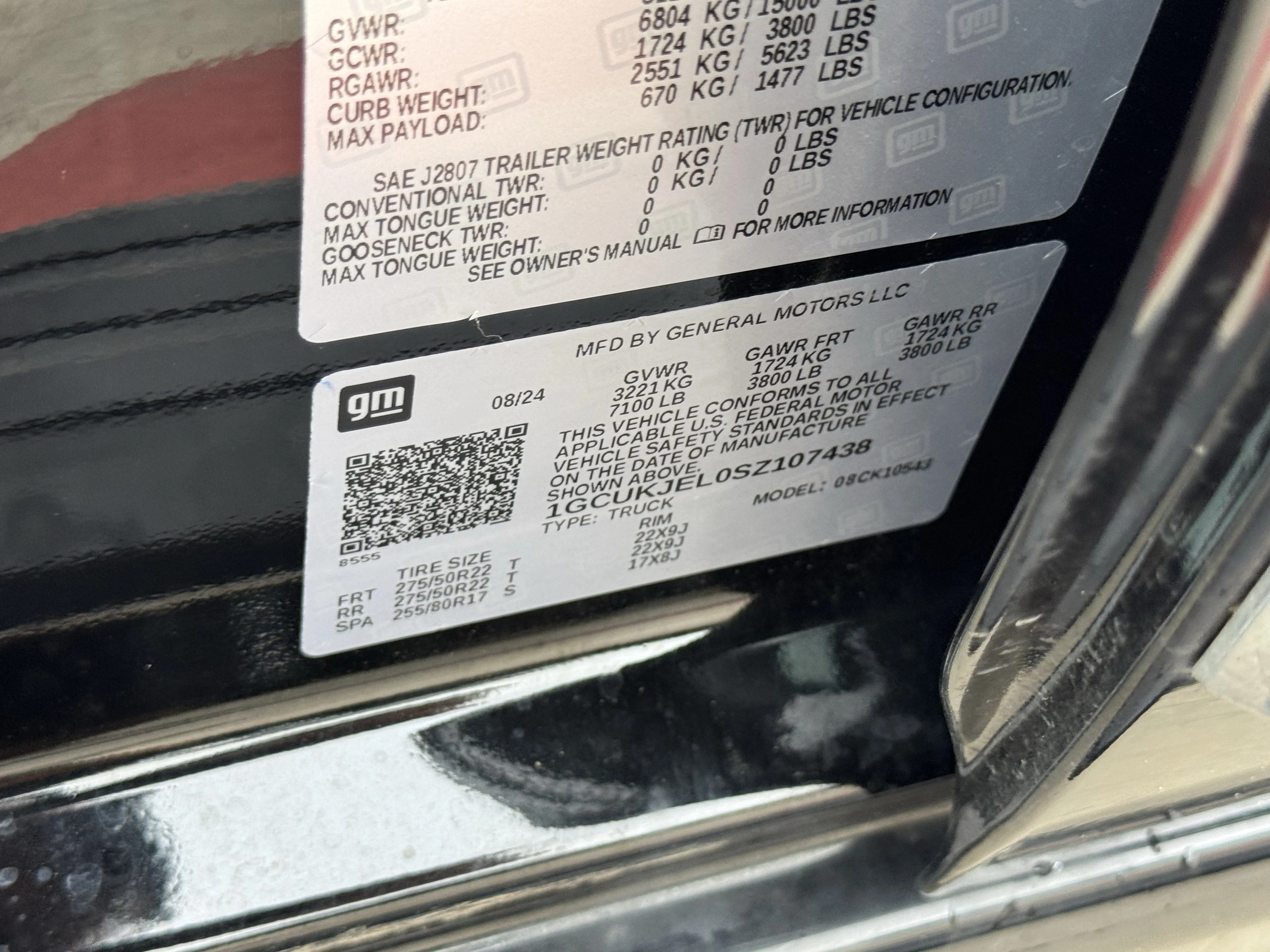 Used 2025 Black Chevrolet High Country image 28