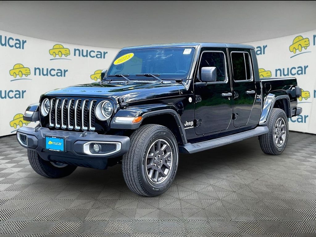 Used 2023 Black Jeep Overland image 3