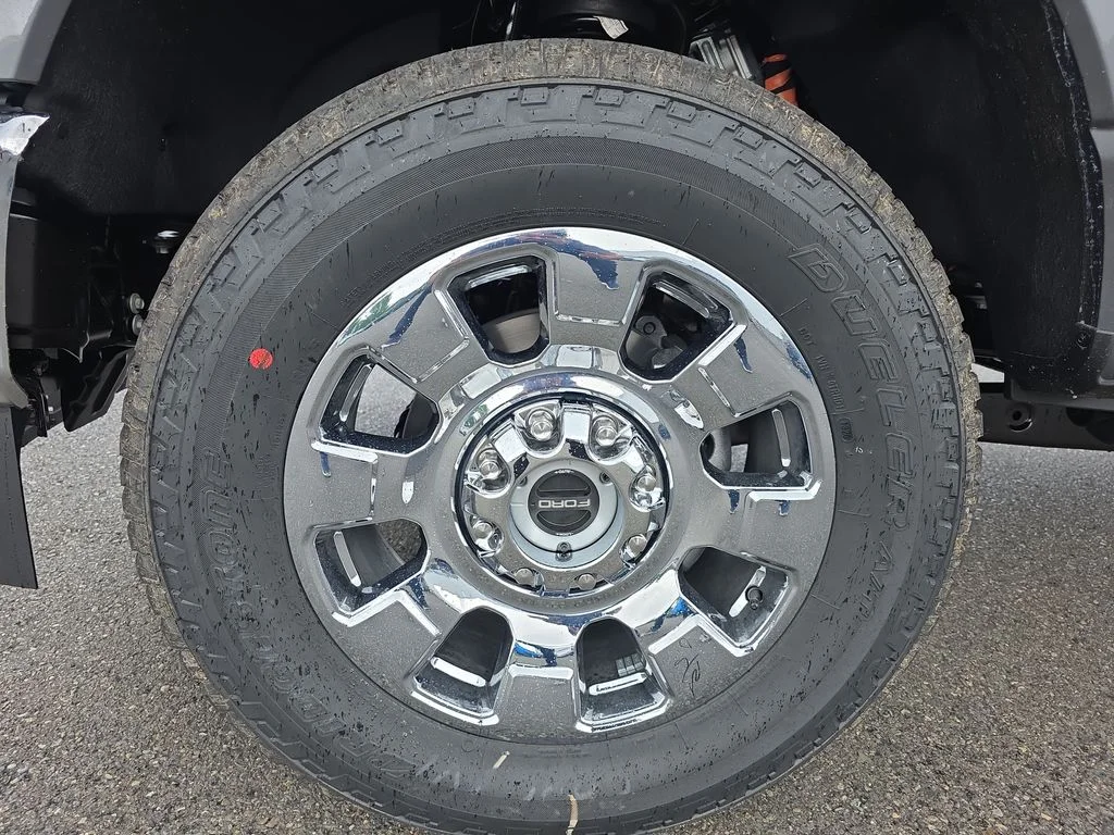New 2026 Gray Ford Lariat image 32