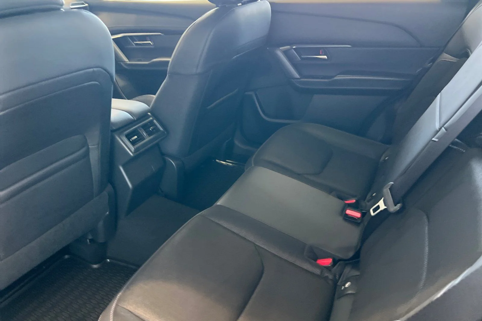 New 2026 Machine Gray Metallic Mazda 2.5 S Select AWD image 9