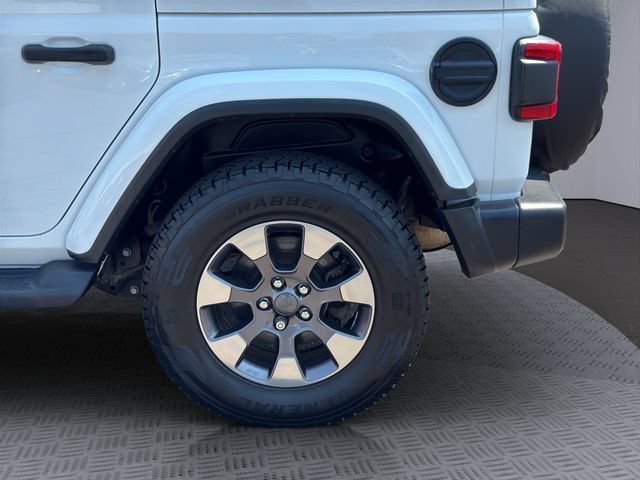 Used 2018 White Jeep Sahara 4x4 image 31