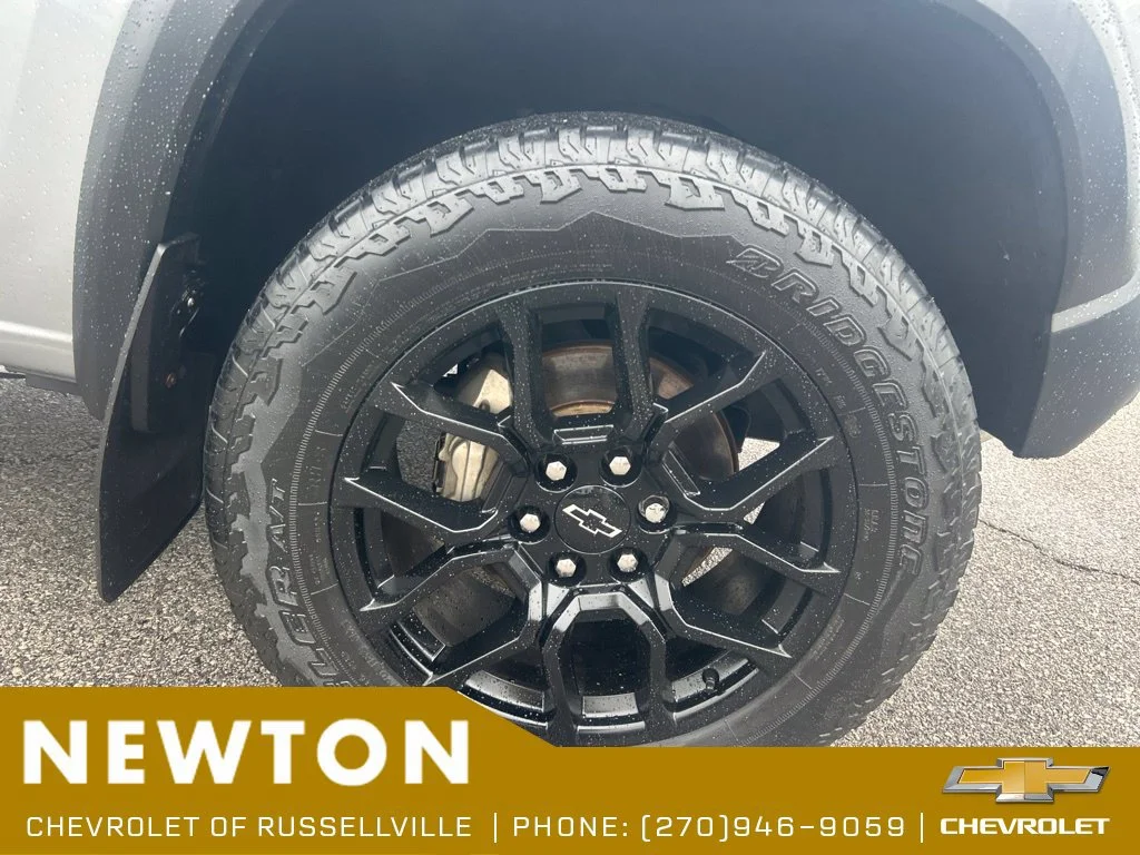 Used 2023 STERLING GRAY METALLIC Chevrolet 4WD Trail Boss image 40