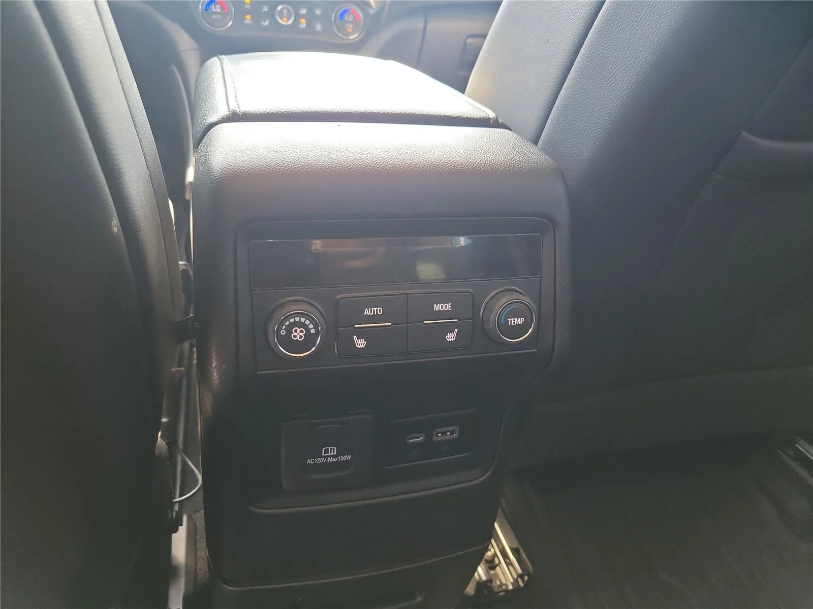 2023 GMC Acadia Denali - Photo 13