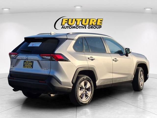 Used 2025 Silver Toyota XLE image 4
