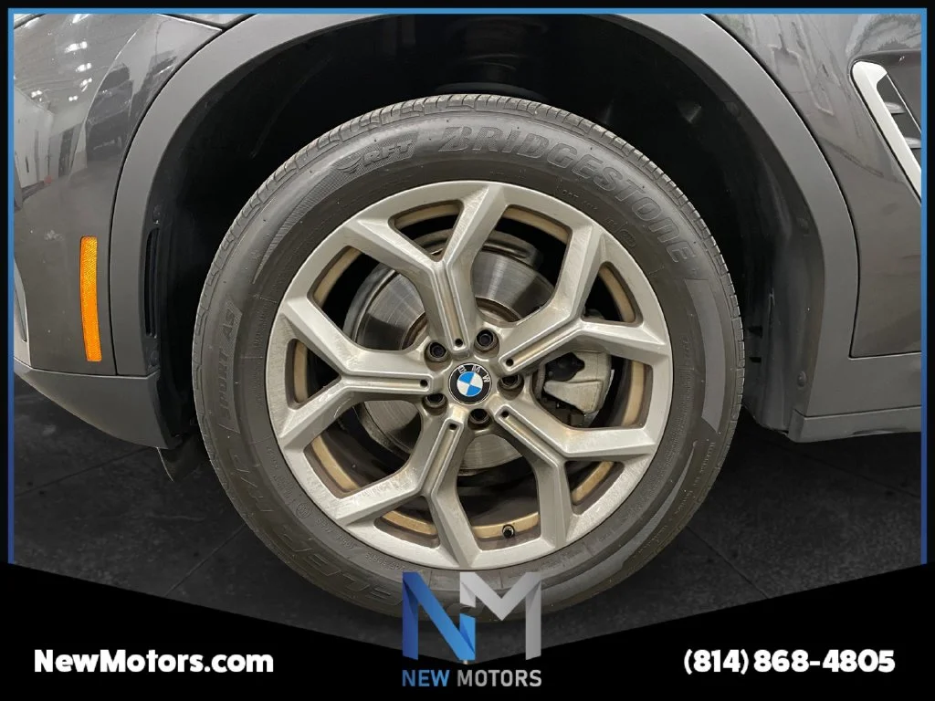 Used 2023 Dark Graphite BMW xDrive30i image 14