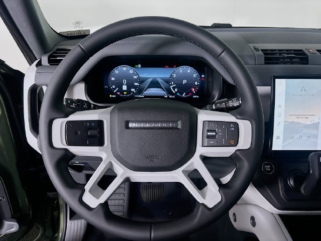 Used 2026 Green Land Rover S image 11