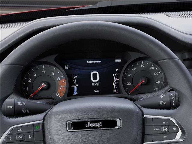 New 2026 Red Hot Pearl-Coat Exterior Paint Jeep Latitude image 17