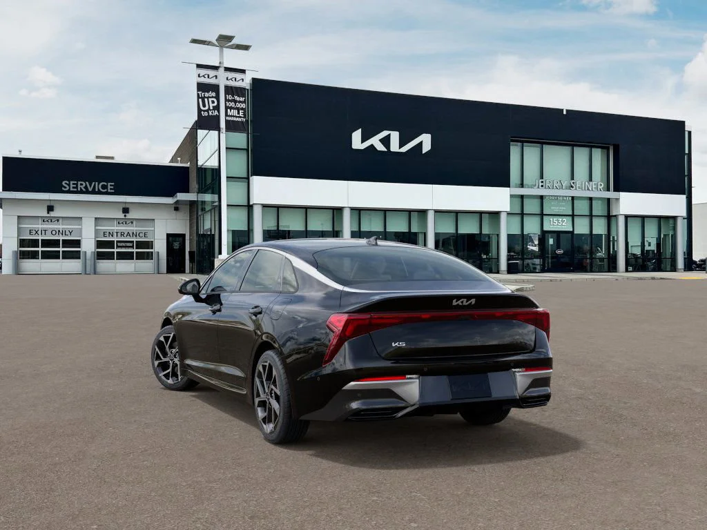 2025 Kia K5 EX - Photo 4