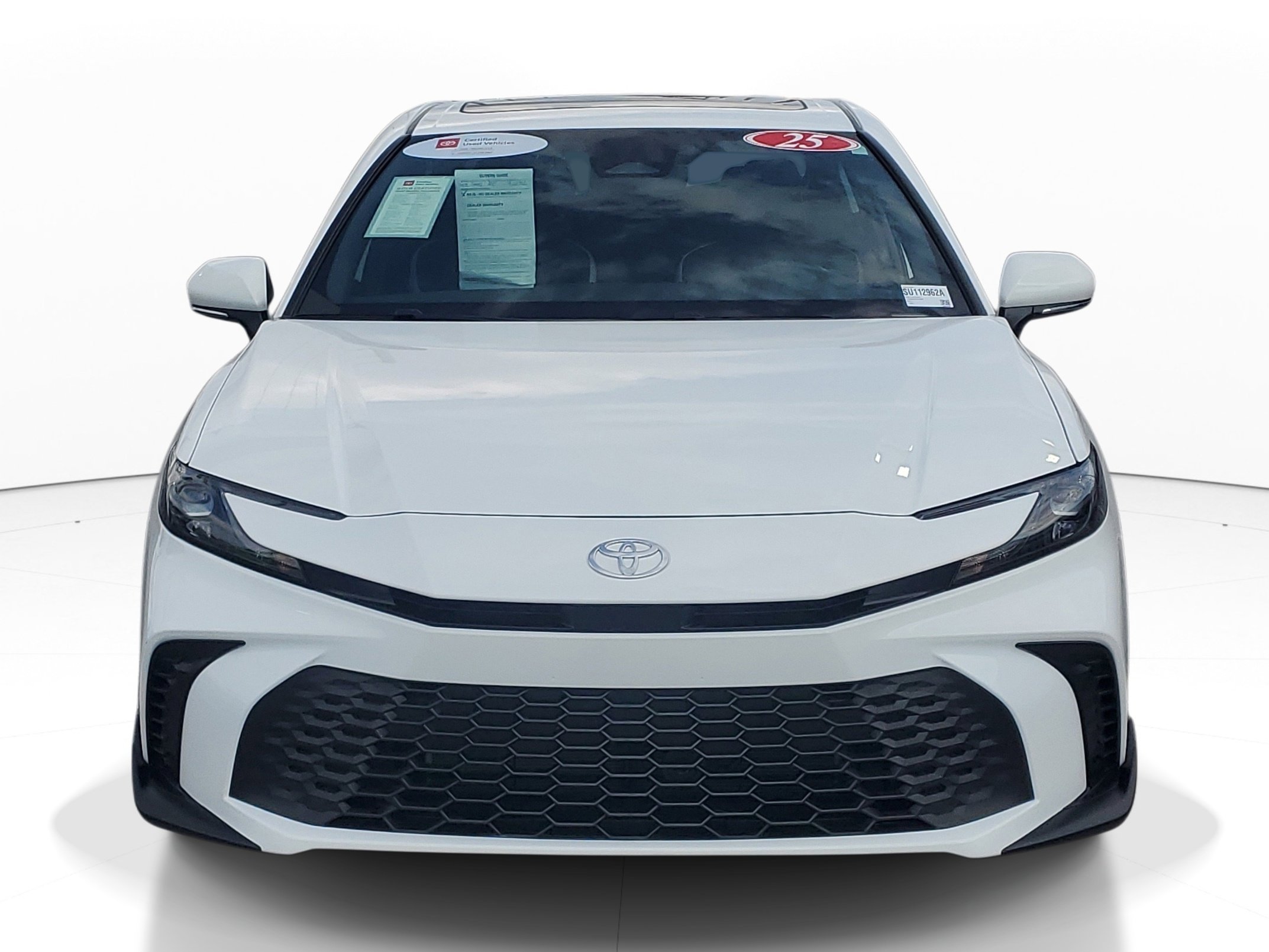 Used 2025 Ice Cap Toyota SE image 1