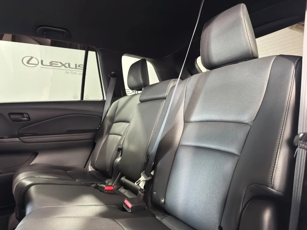 Used 2022 White Honda EX-L image 26