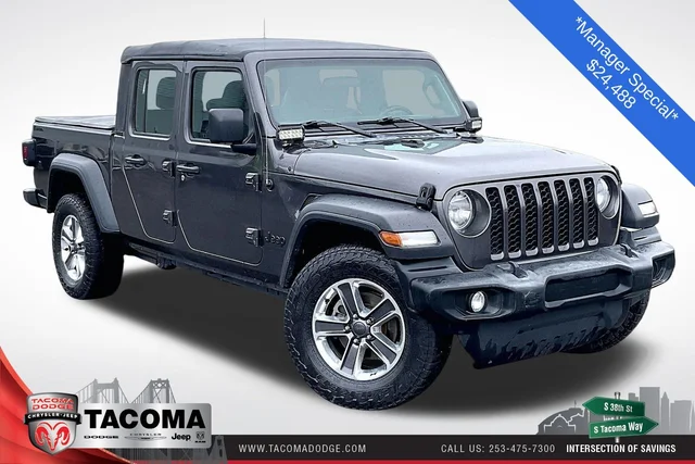 Certified Pre-Owned 2021 Jeep Gladiator Sport 4WD 4D Crew Cab