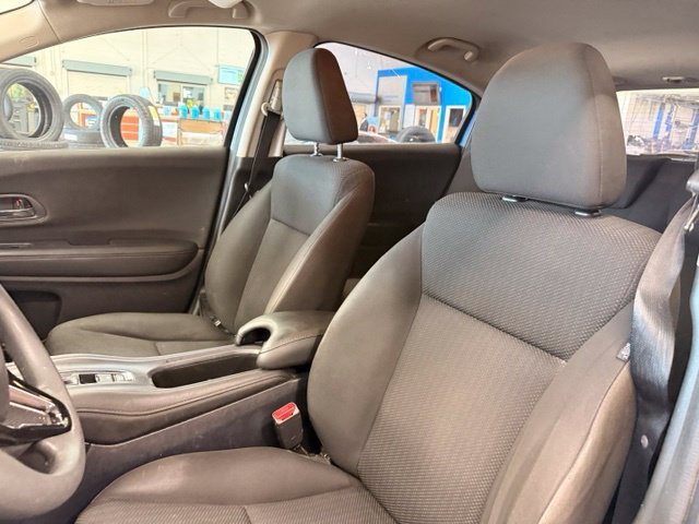 Used 2018  Honda LX image 7