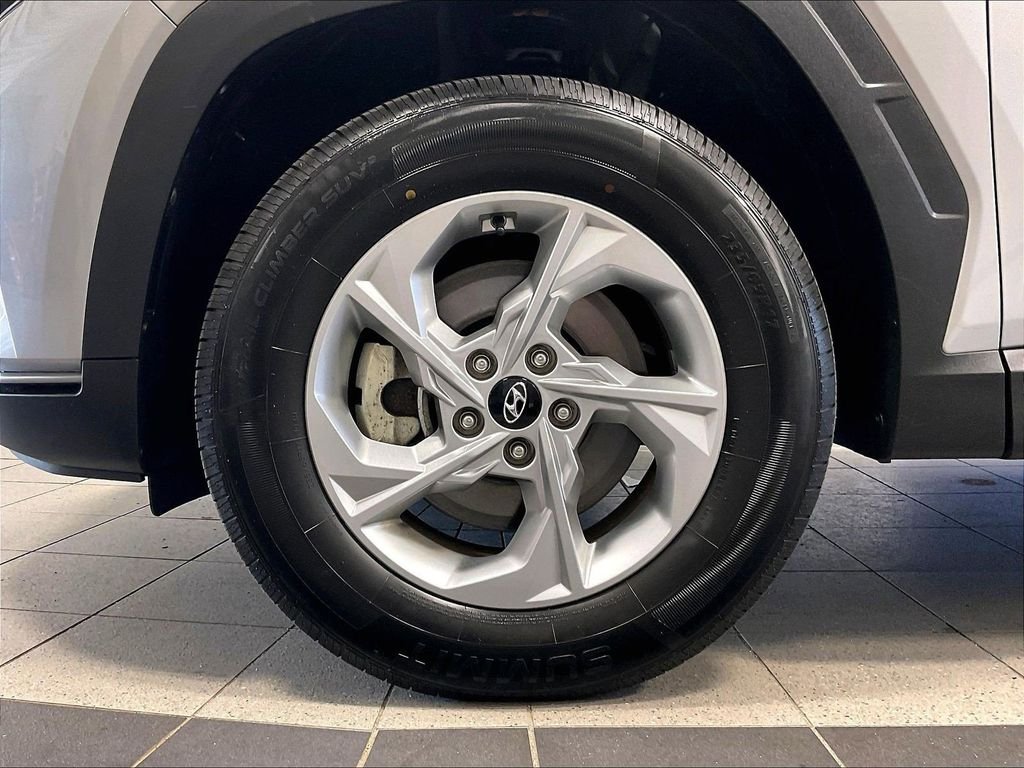 Used 2024 Silver Hyundai SEL image 7