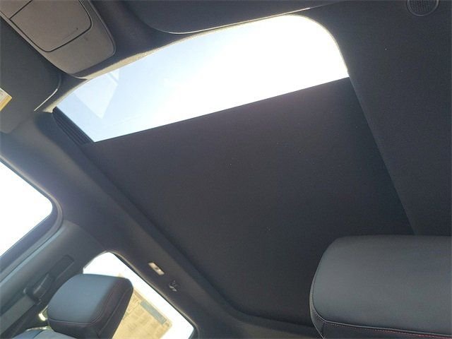 New 2025 Rapid Red Metallic Tinted Clearcoat Ford XLT image 15