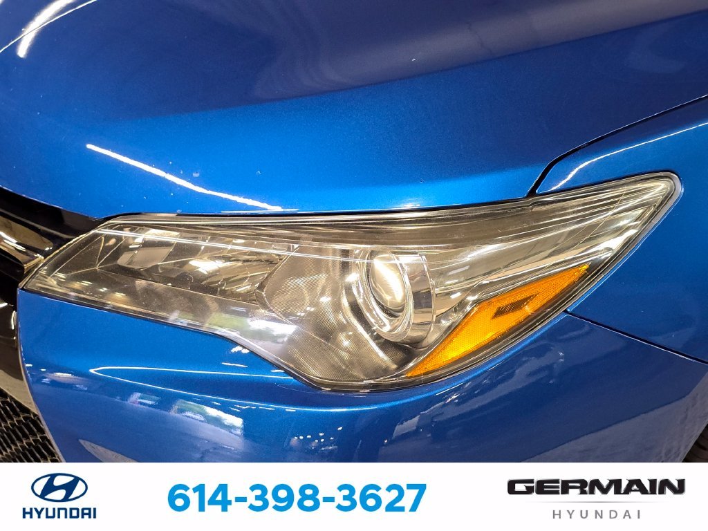 Used 2017 Blue Toyota SE image 15