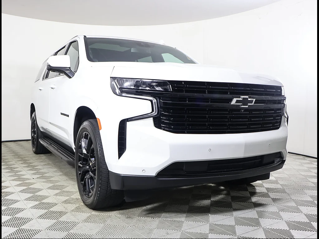 Used 2023 Summit White Chevrolet RST image 2