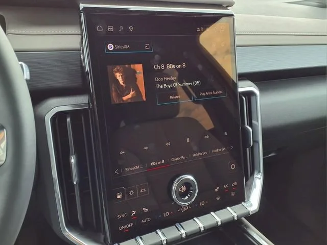 2026 GMC Acadia Elevation - Photo 10