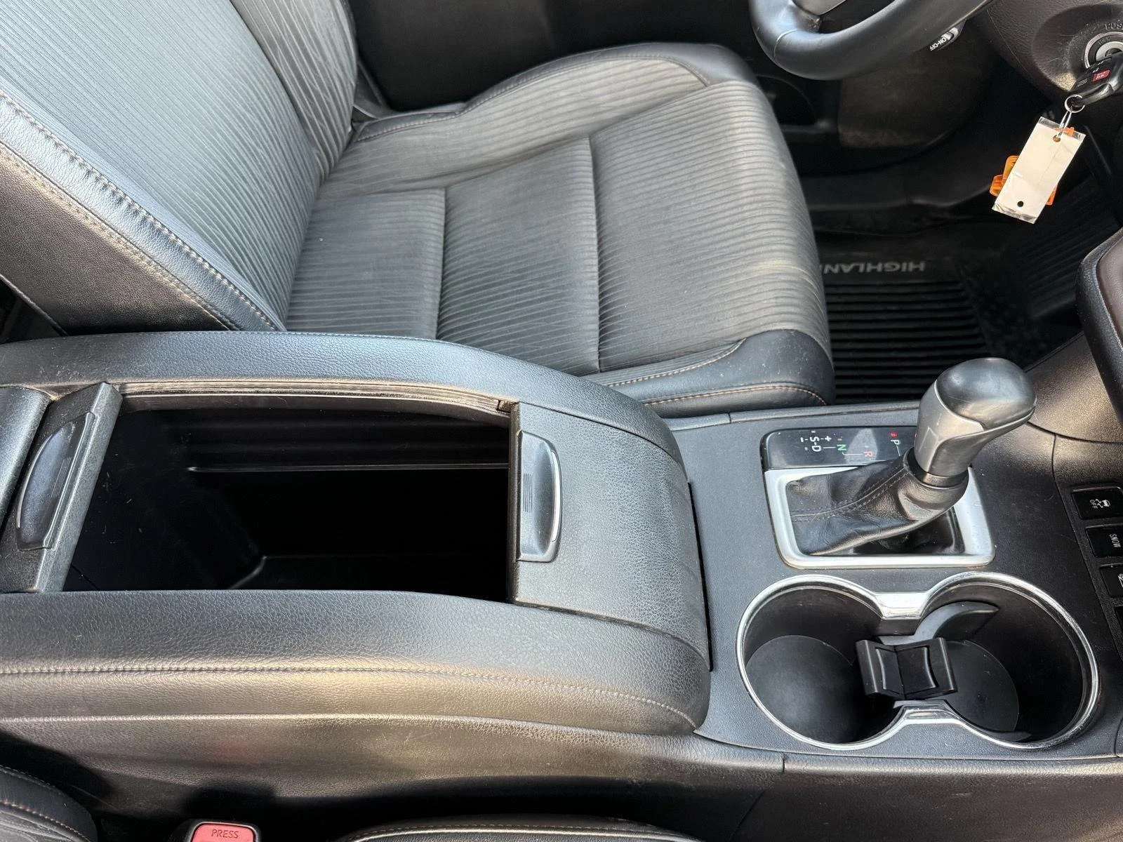 Used 2019 Ooh La La Rouge Mica Toyota LE Plus image 12
