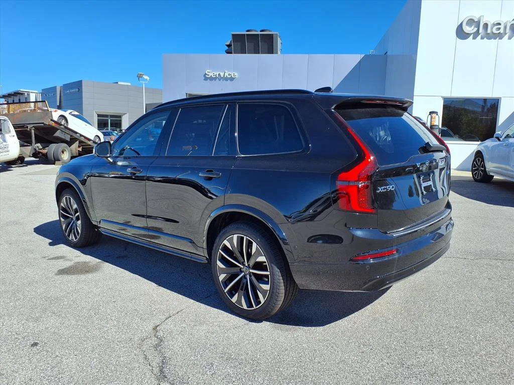 New 2027 Onyx Black Volvo Ultra Dark Theme image 5