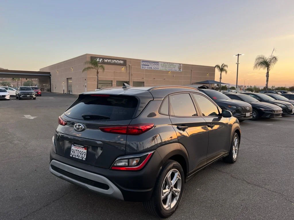 Used 2023 Gray Hyundai SEL image 6