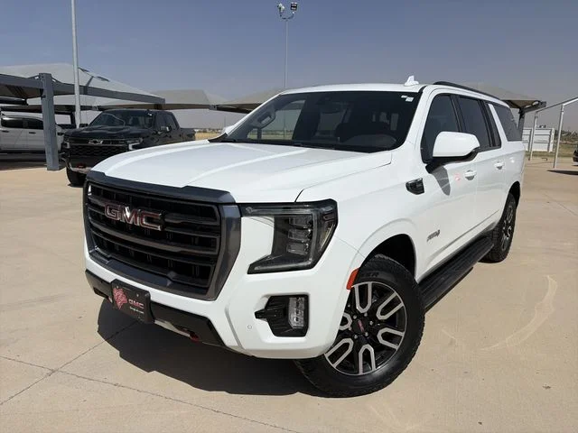2022 GMC Yukon XL AT4