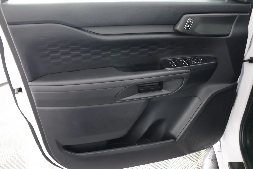 Used 2024 White Ford XL image 22