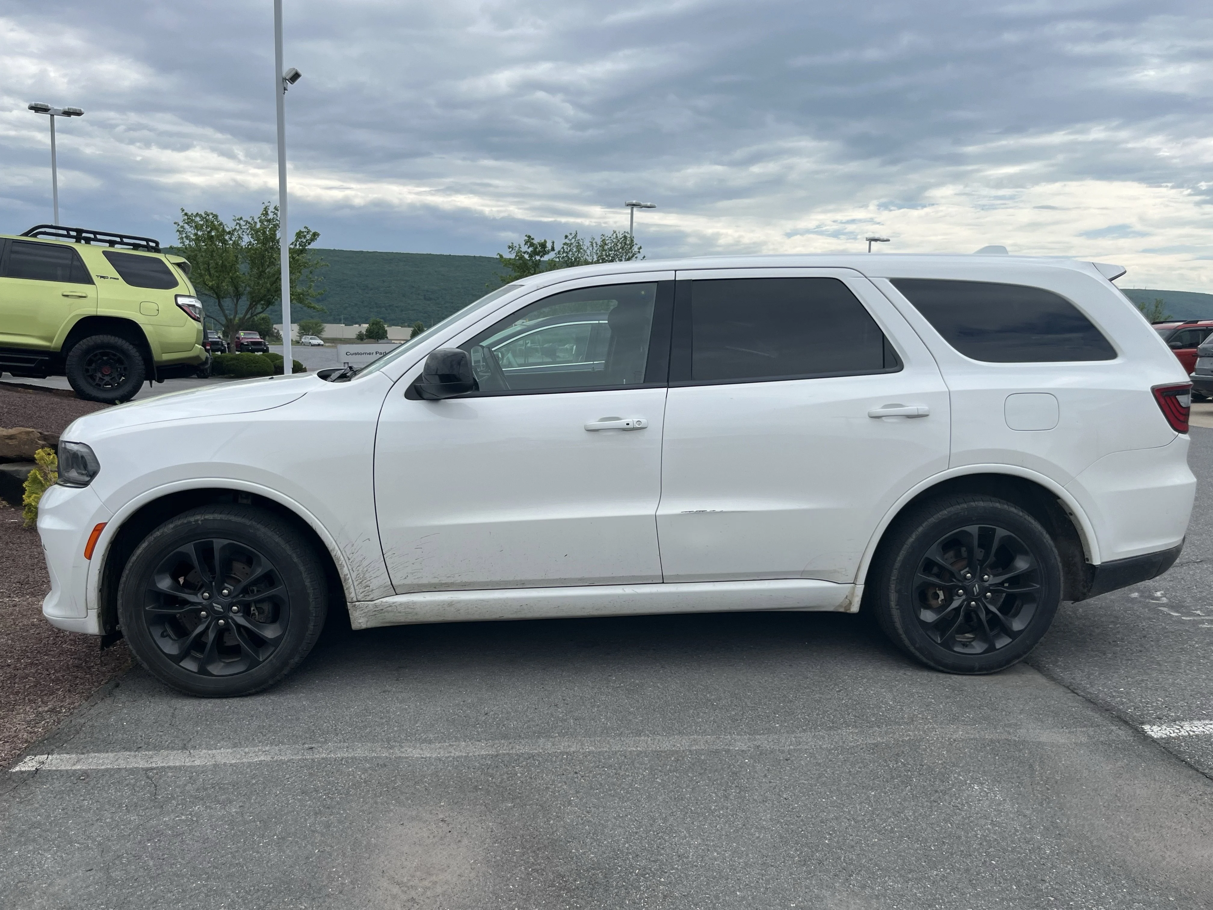 Used 2021 White Dodge SXT Plus image 4