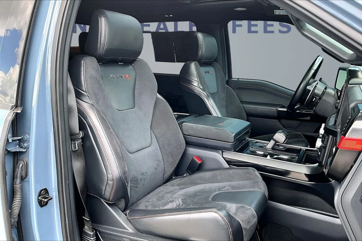 Used 2023  Ford Raptor image 30