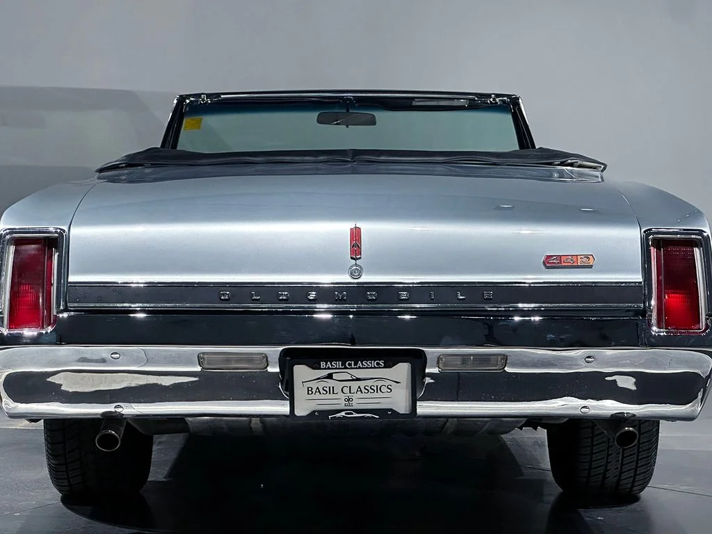 Used 1966 Silver Oldsmobile  image 33