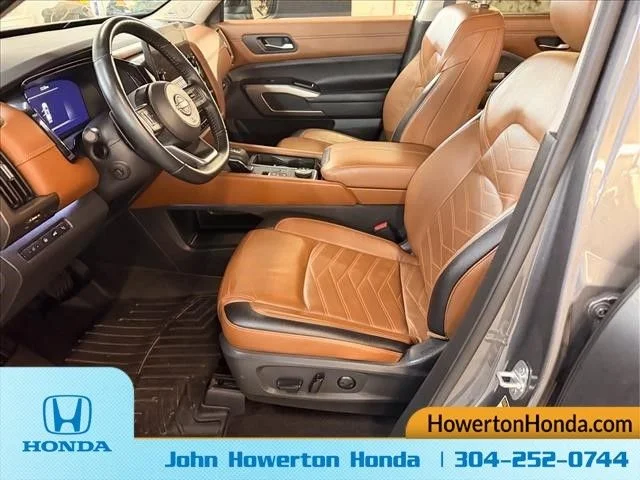 Used 2023 Gray Nissan Platinum image 12