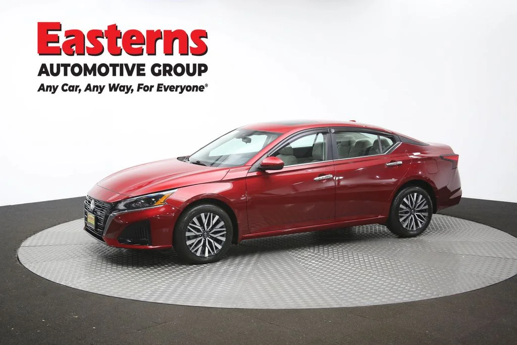 Used 2023 Red Nissan 2.5 SV image 56