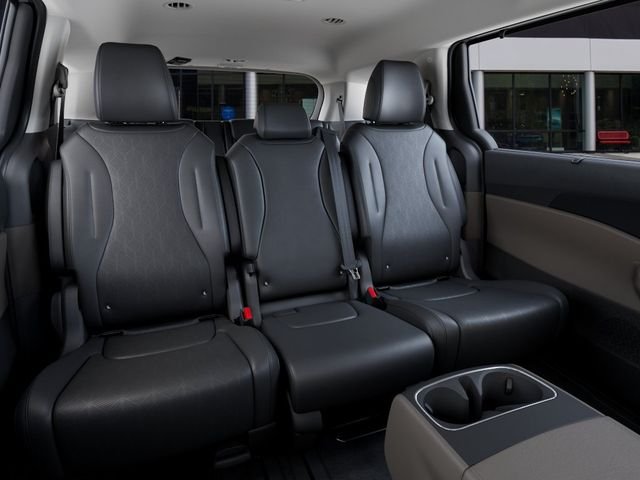New 2026 Ceramic Silver Kia EX image 16