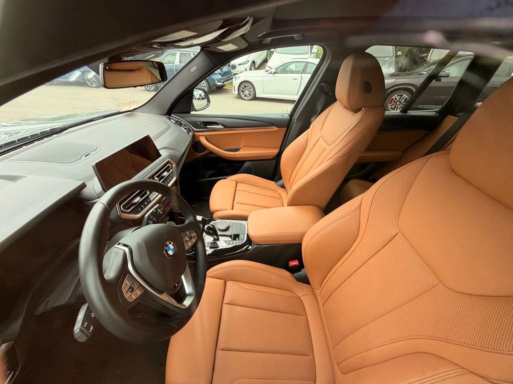 Used 2024 Skyscraper Grey Metallic BMW xDrive30i image 6